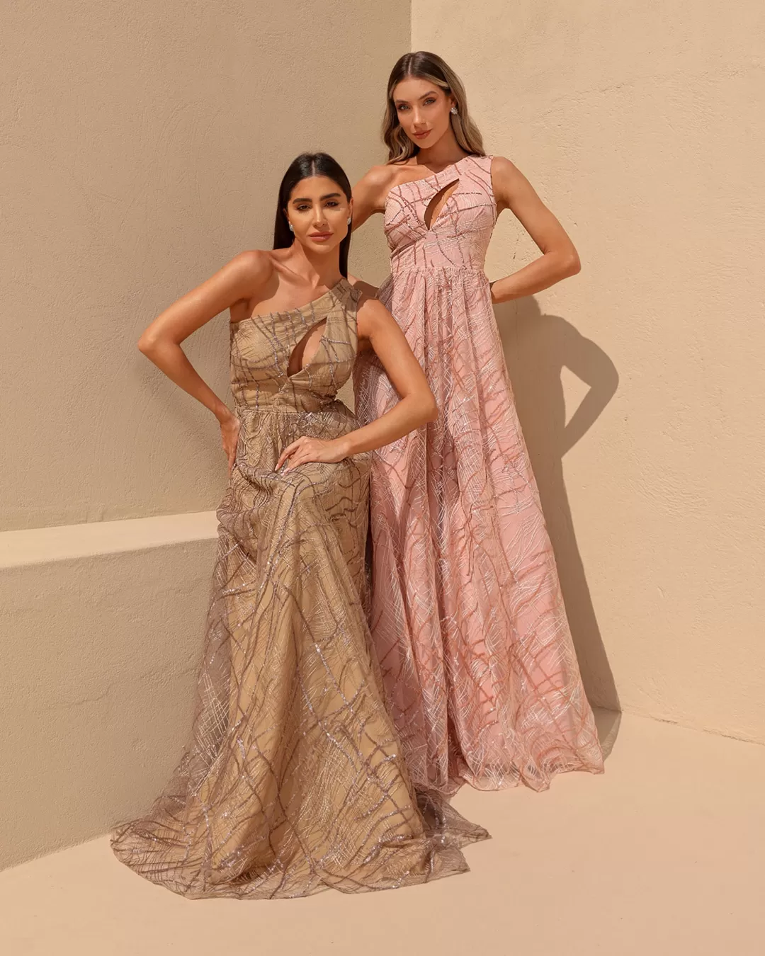 Dot Clothing - Vestido Dot Clothing Longo Um Ombro Dourado - 2053DOURADO