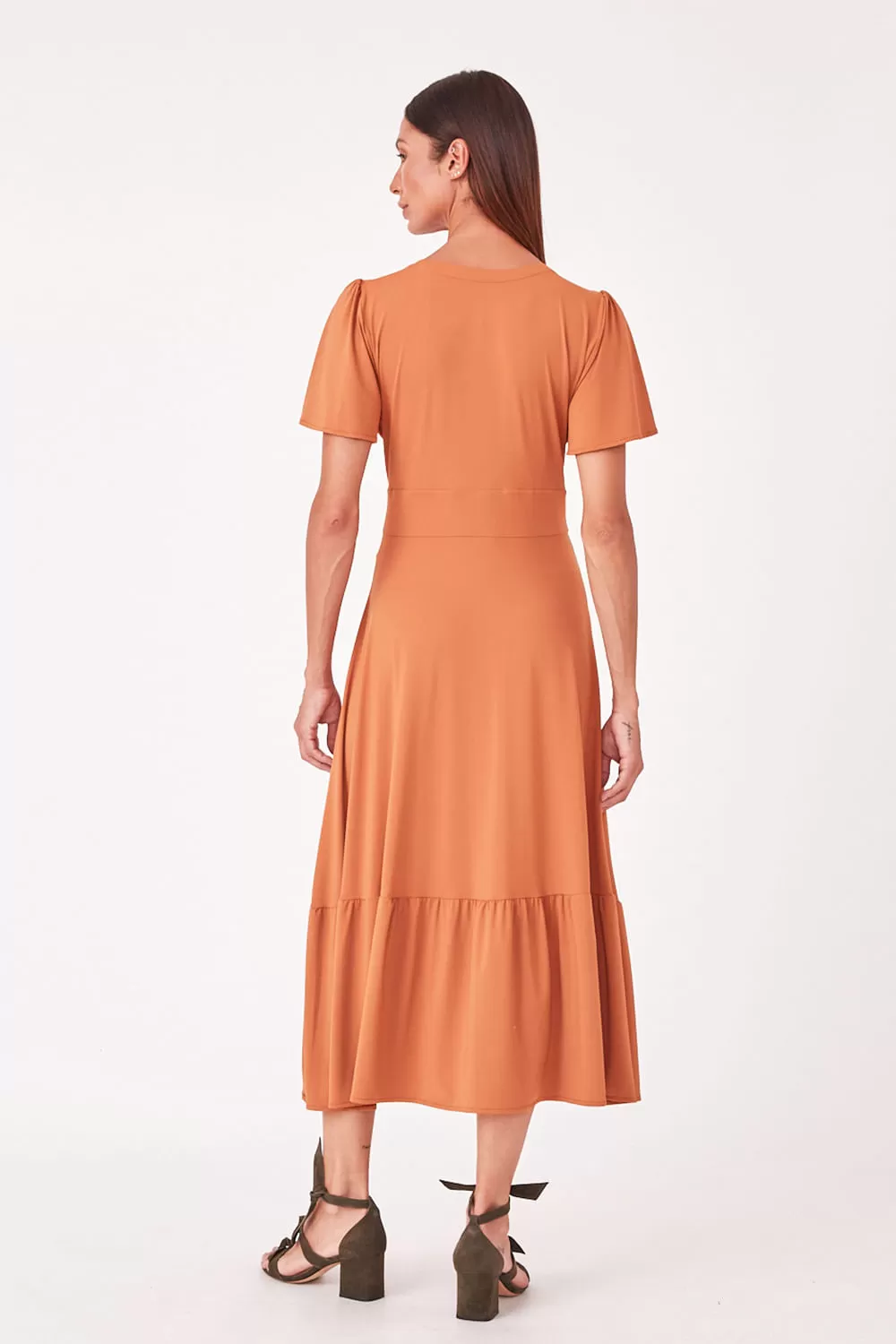 Hidrogênio - VESTIDO FLUITY MIDI COM PALA E PREGAS E BABADO TERRA - 19607332