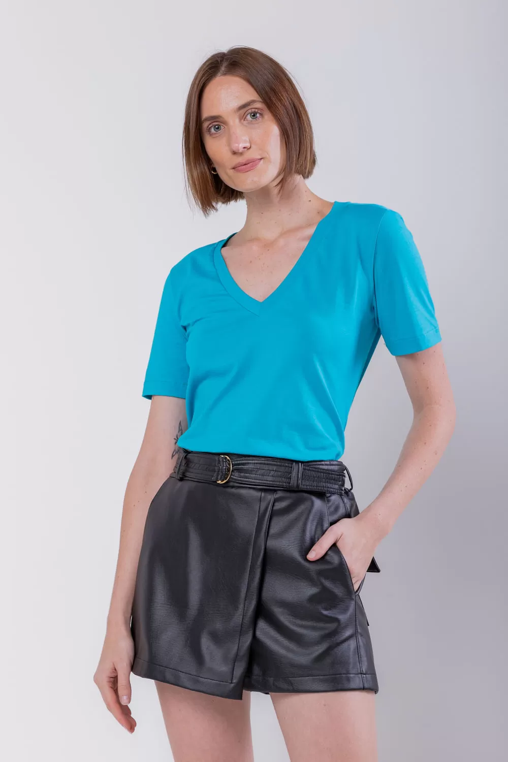 Hidrogênio - SHORTS SAIA COM CINTO PRETO - 19722001