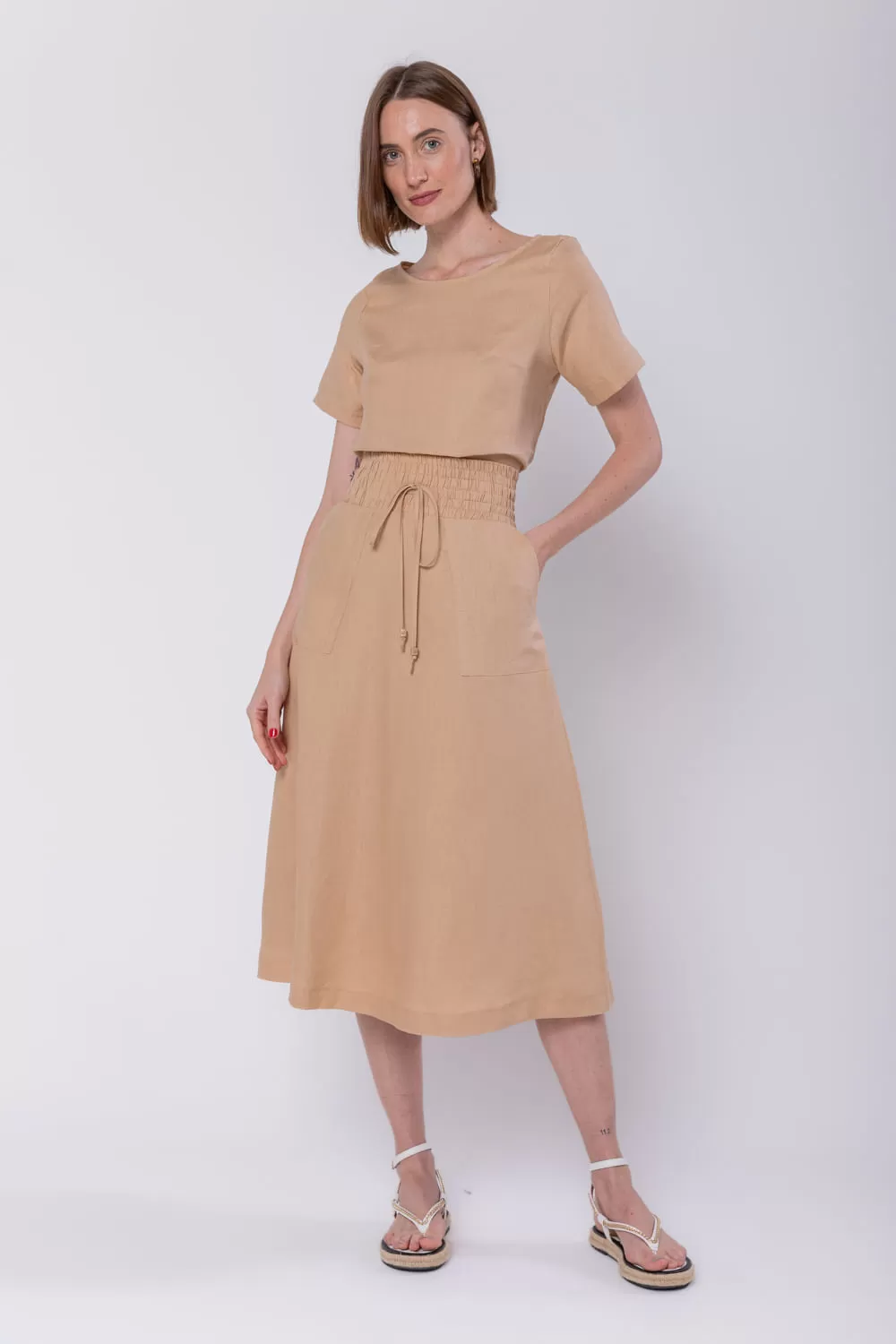 Hidrogênio - SAIA EVASE MIDI 100% LINHO CARAMELO - 19800029