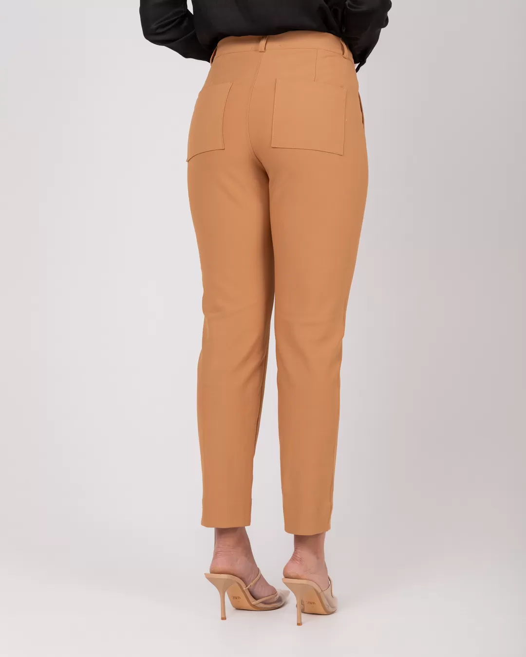 Miss Misses - Calça Miss Misses Alfaiataria Com Bolsos Caramelo - 54068BEGE