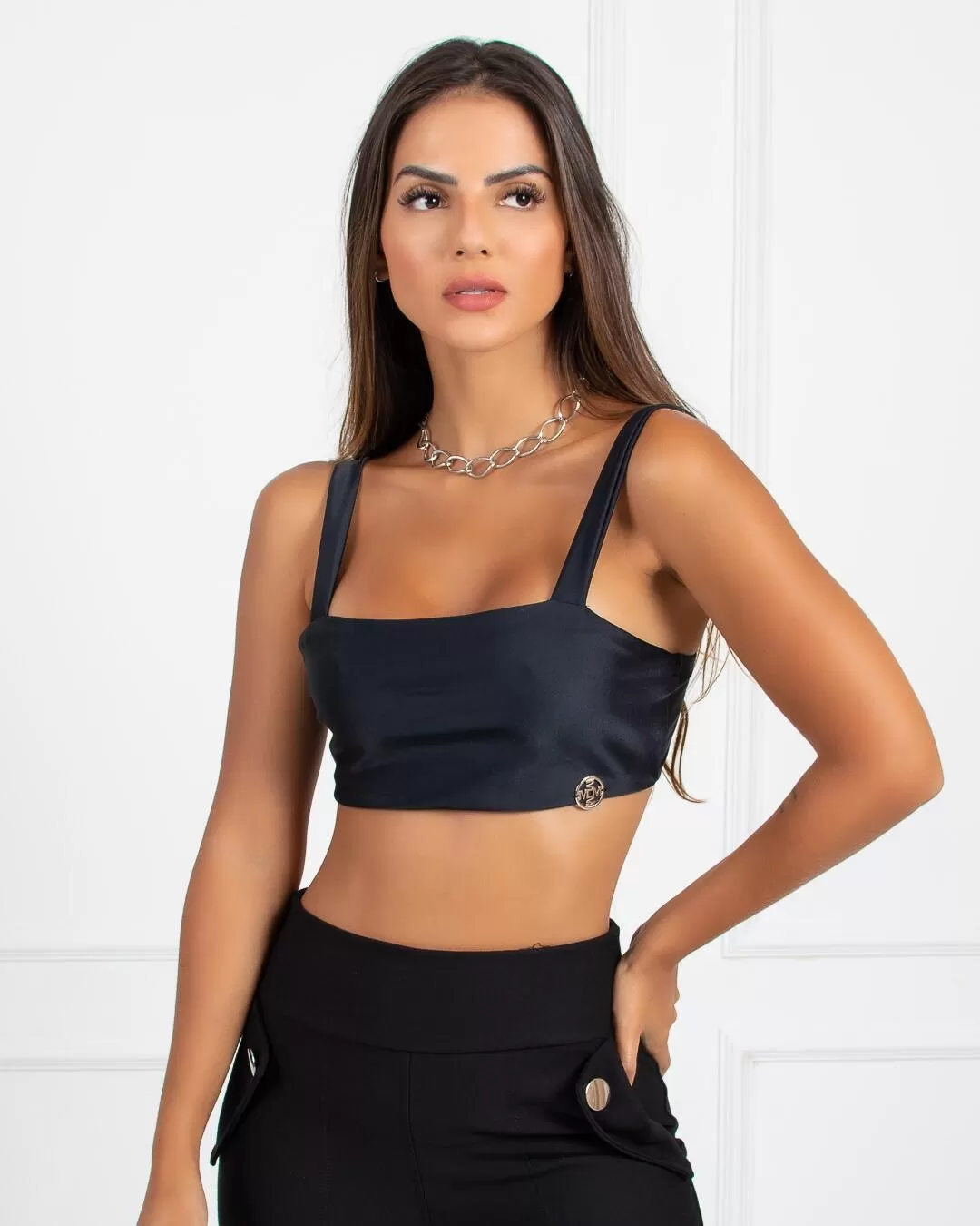 Miss Misses - Top Cropped Miss Misses com Decote Reto Preto - 18406PRETO
