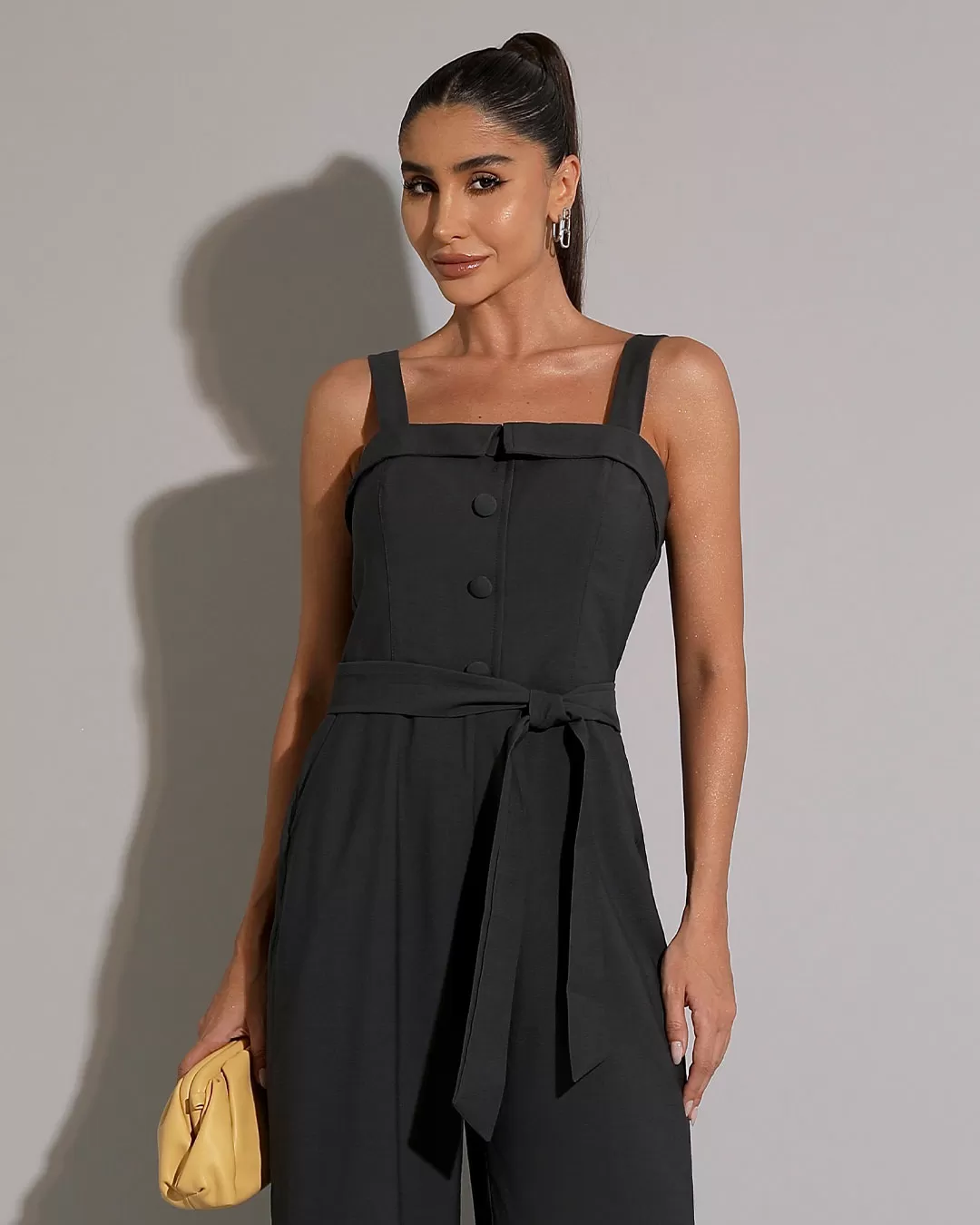 Miss Misses - Macacão Miss Misses Detalhe Transpassado no Busto Chumbo - 54187CINZA