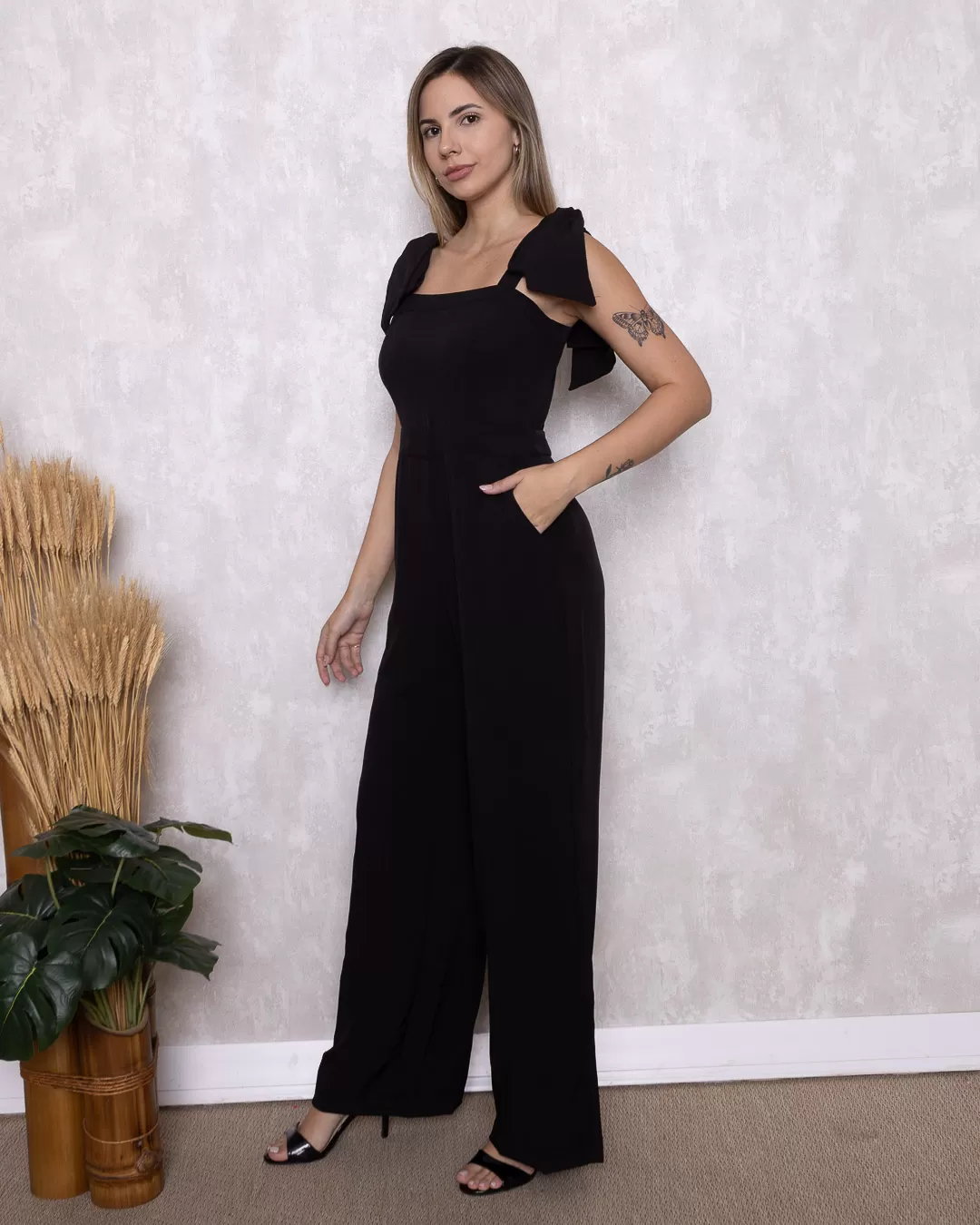 Miss Misses - Macacão Miss Misses Longo Com Laço Ombros Preto - 54173PRETO