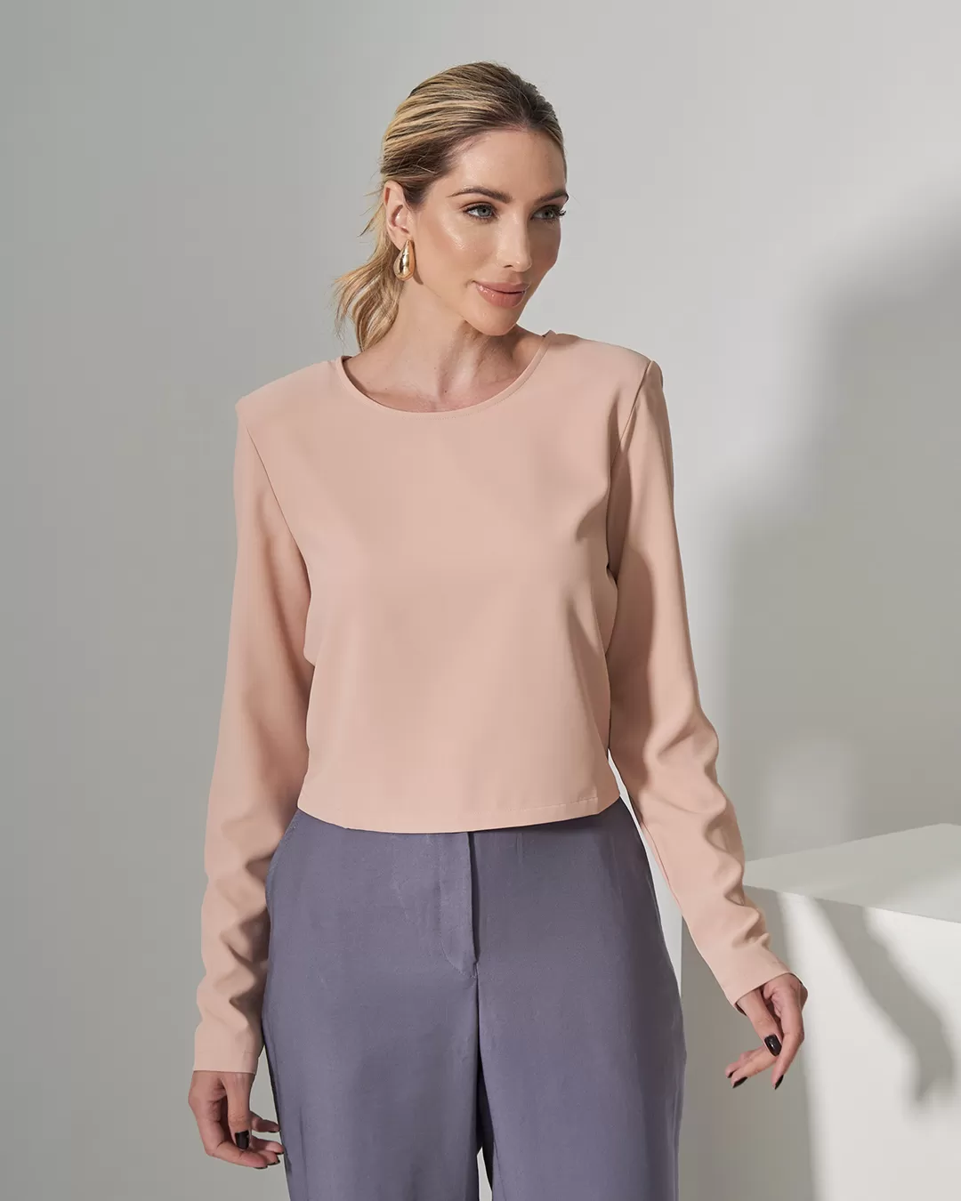 Miss Misses - Blusa Miss Misses Crepe Manga Longa Ombreira Bege - 54273BEGE