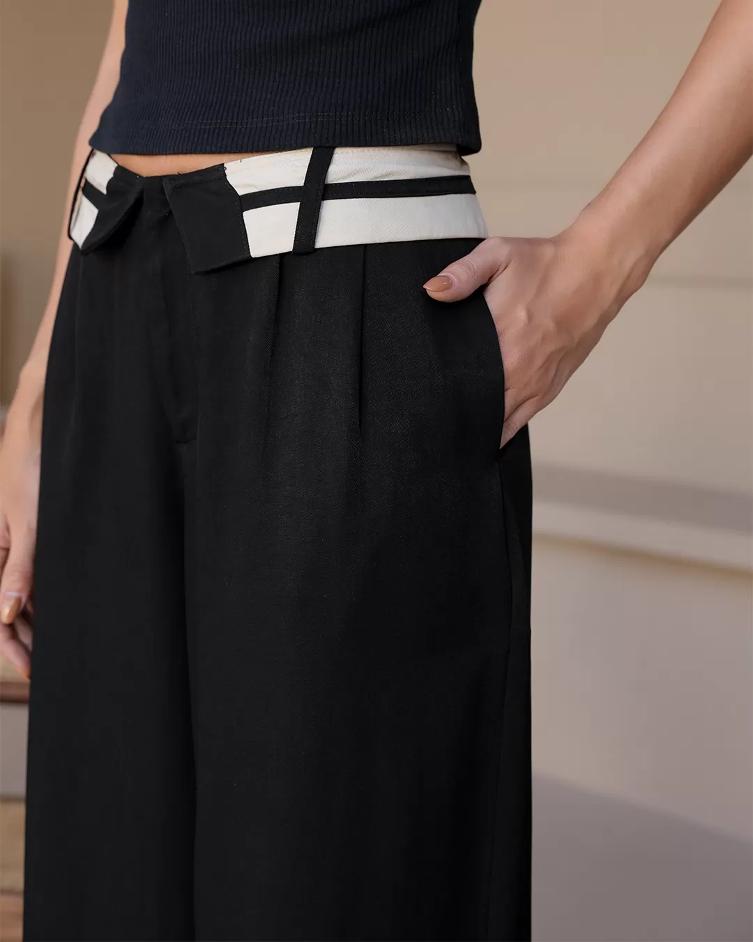 Dot Clothing - Calça Dot Clothing Wide Leg Cós Dobrado Preto - 2348PRETO