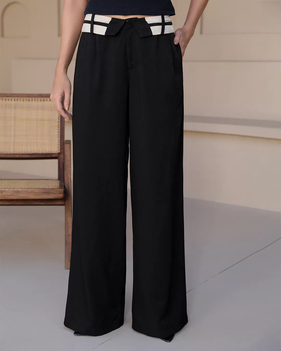 Dot Clothing - Calça Dot Clothing Wide Leg Cós Dobrado Preto - 2348PRETO