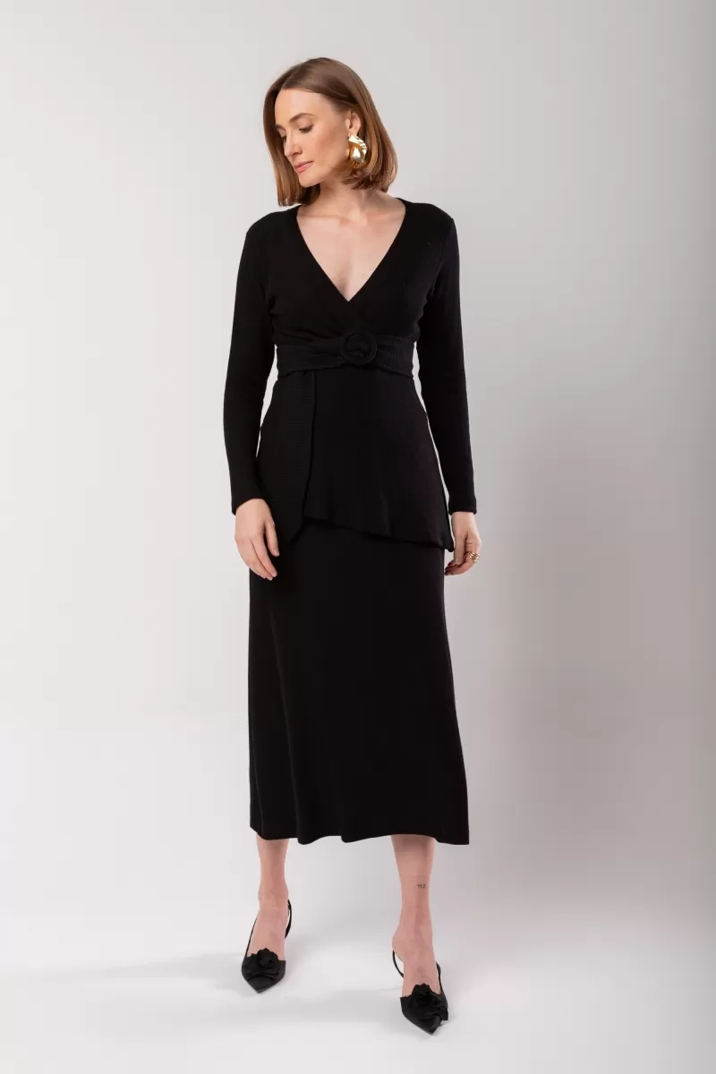 Hidrogênio - CONJUNTO SAIA EVASE MIDI E BLUSA COM CINTO PRETO - 20015001