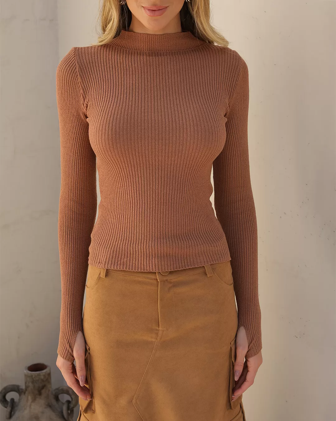 Dot Clothing - Blusa Dot Clothing Malha Canelada Marrom - T194MARROM