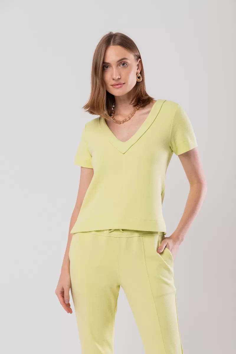 Hidrogênio - DEC. V SHORT SLEEVE CREPE KNIT TOP IN WATER GREEN - 20117157