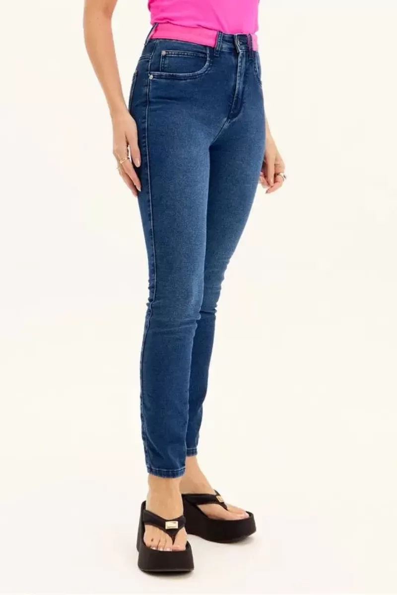 LANÇA PERFUME - Calça Jeans Skinny Com Cintura Alta E Cós Diferenciado Lança Perfume - 7879