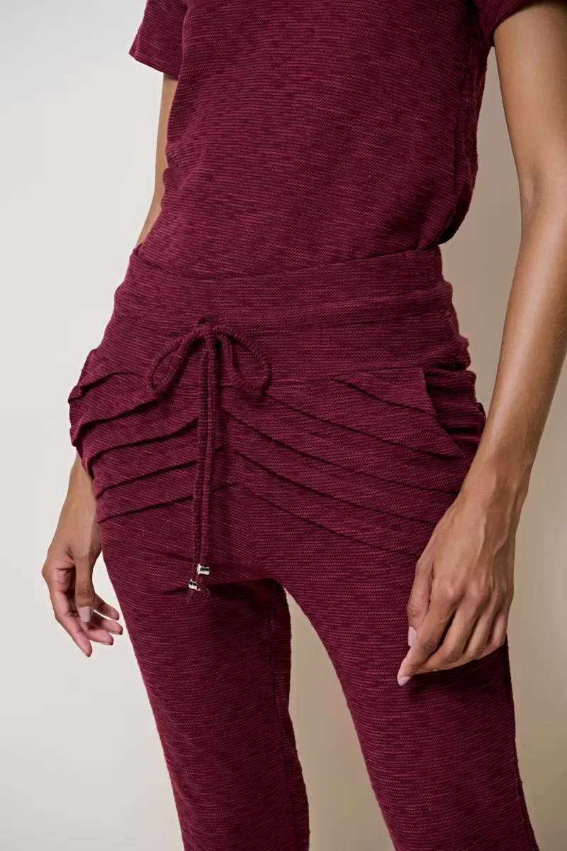 Hidrogênio - CALÇA MOLETOM JOGGER C/ PREGAS MARIANA VINHO - 18448043