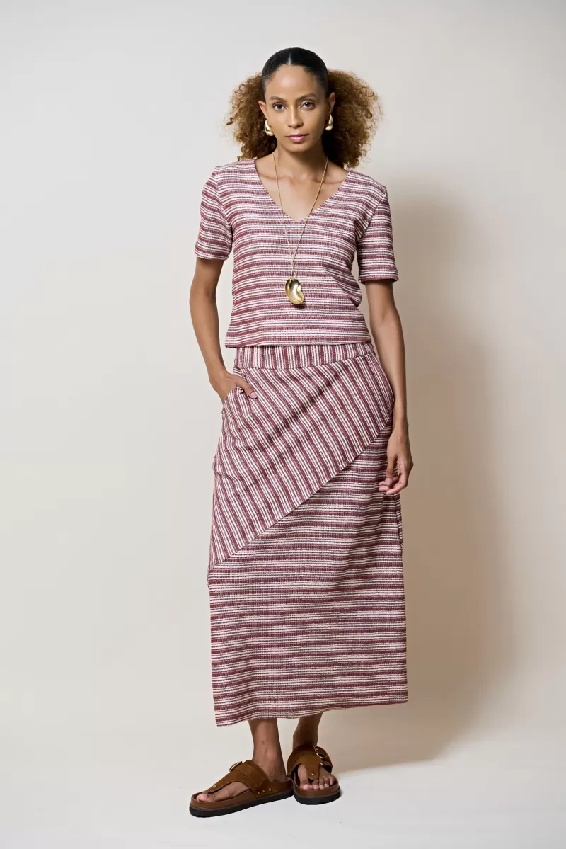 Hidrogênio - VA NECKLINE BLOUSE WITH BROWN THREAD - 20306031