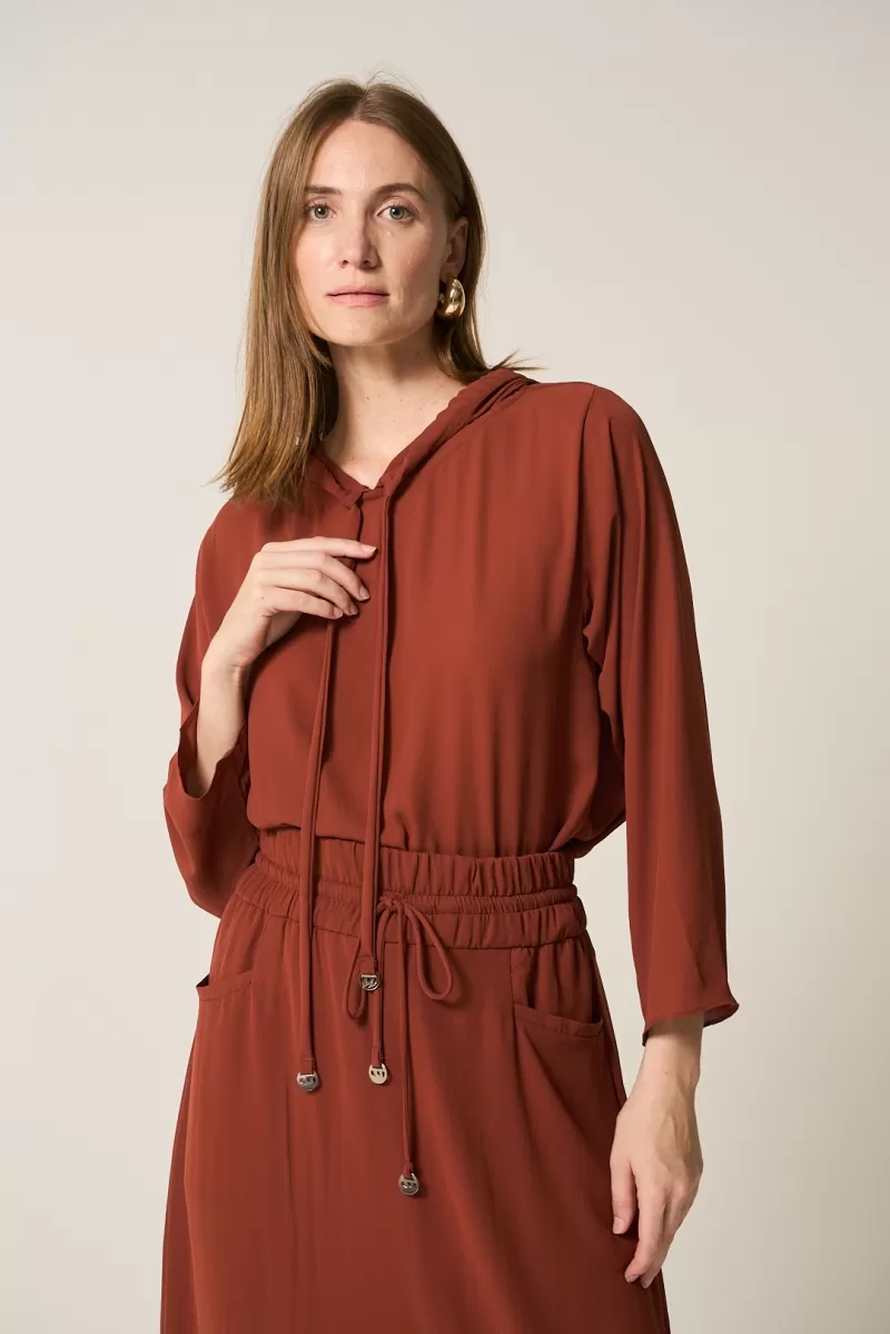 Hidrogênio - BLUSA C/ CAPUZ DEGAGE TERRA VERMELHA - 20280332