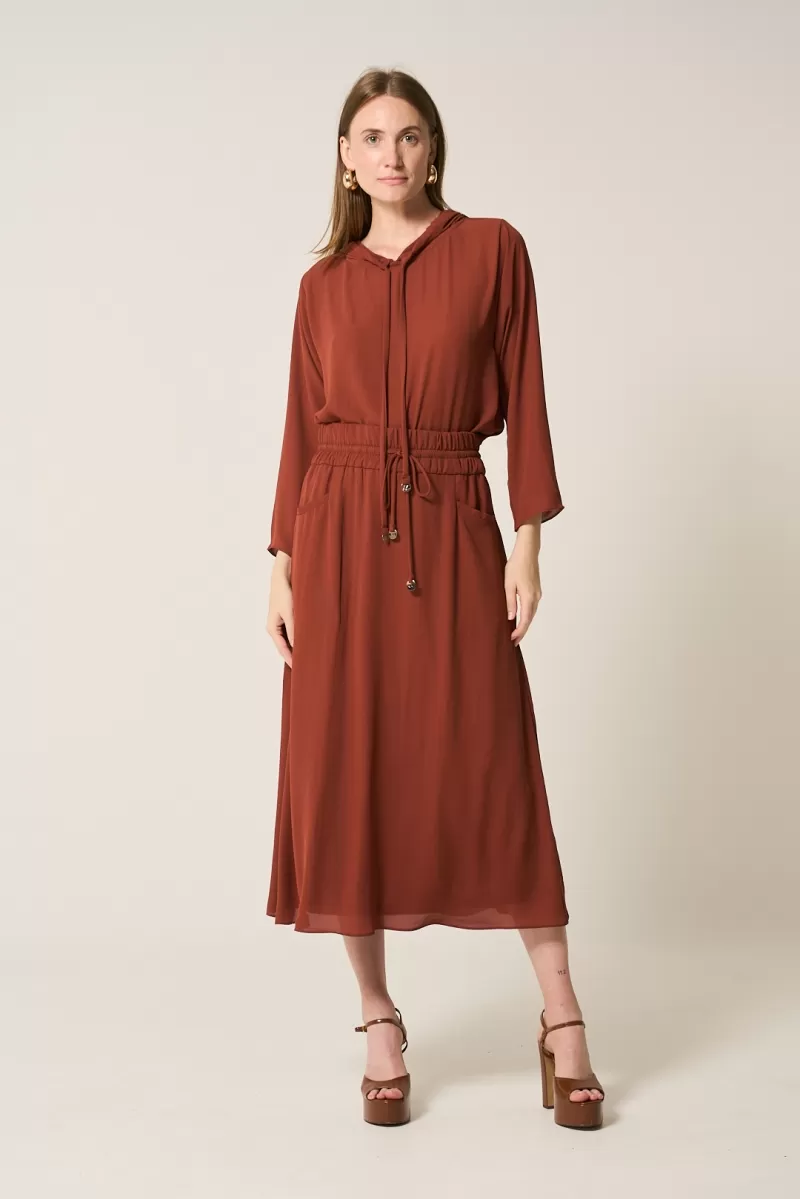 Hidrogênio - GODE SKIRT WITH POCKETS AND ELASTIC WAISTBAND IN EARTH RED - 20298578