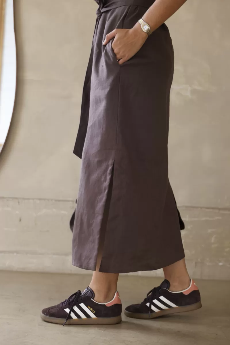 Hidrogênio - VESTIDO CHEMISIE LINHO PURO MARROM ESCURO - 20390104