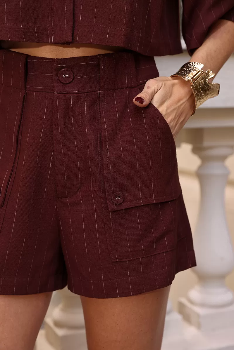 Dot Clothing - Conjunto Dot Clothing Blusa e Shorts Risca de Giz Marrom - 2685MARROM