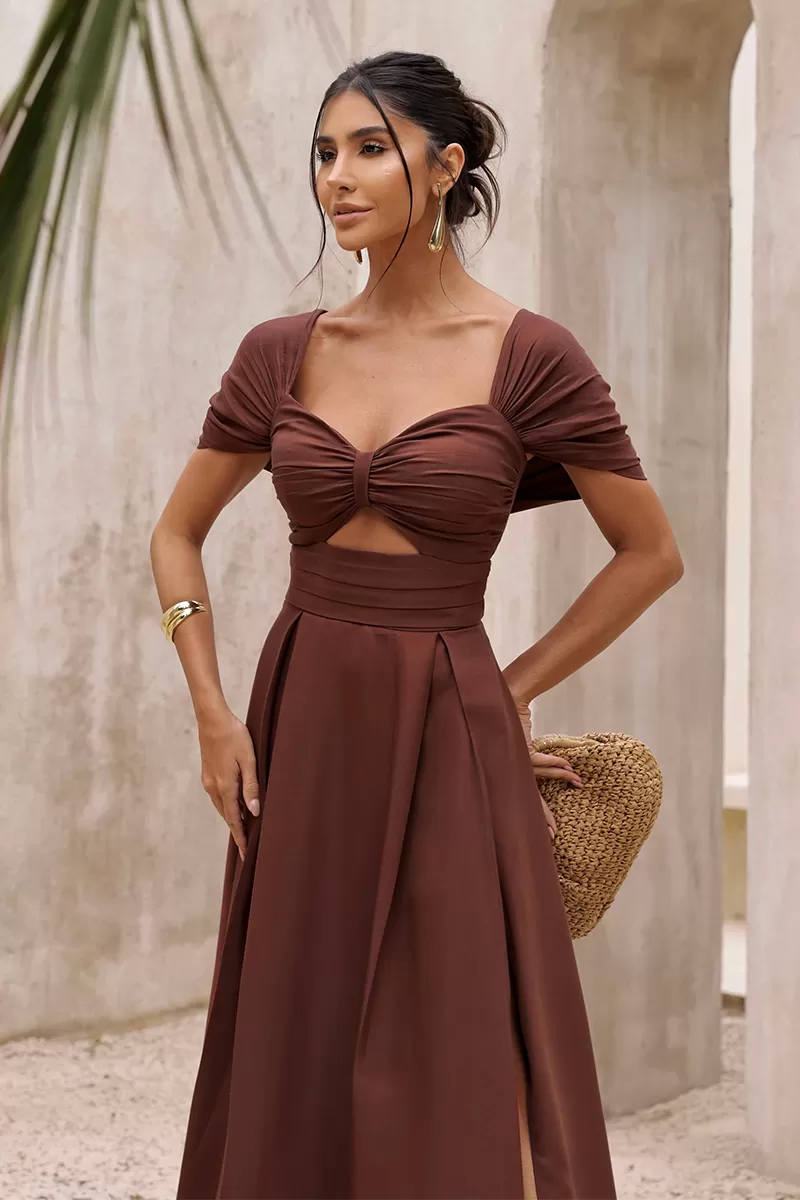 Dot Clothing - Vestido Dot Clothing Acetinado C/ Fenda Marrom - 2797MARROM