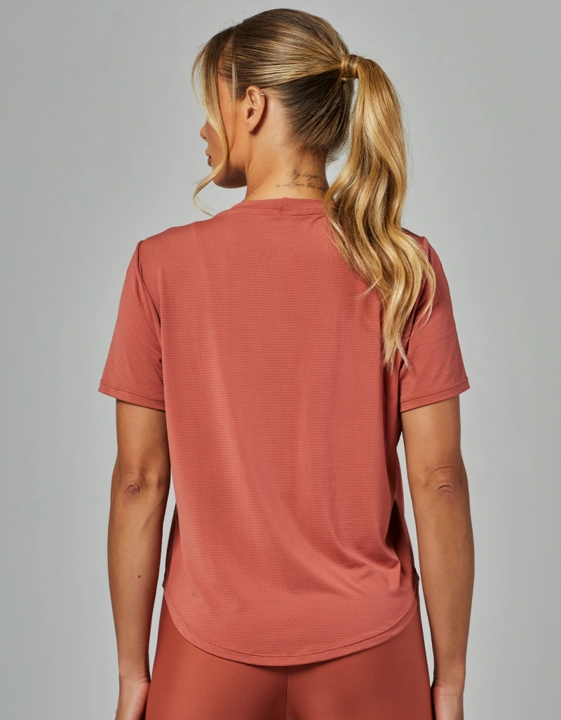 Vestem - Blusa Manga Curta Dry Fit Embaixadoras Marrom Noz - BMC772.ESS.C0616