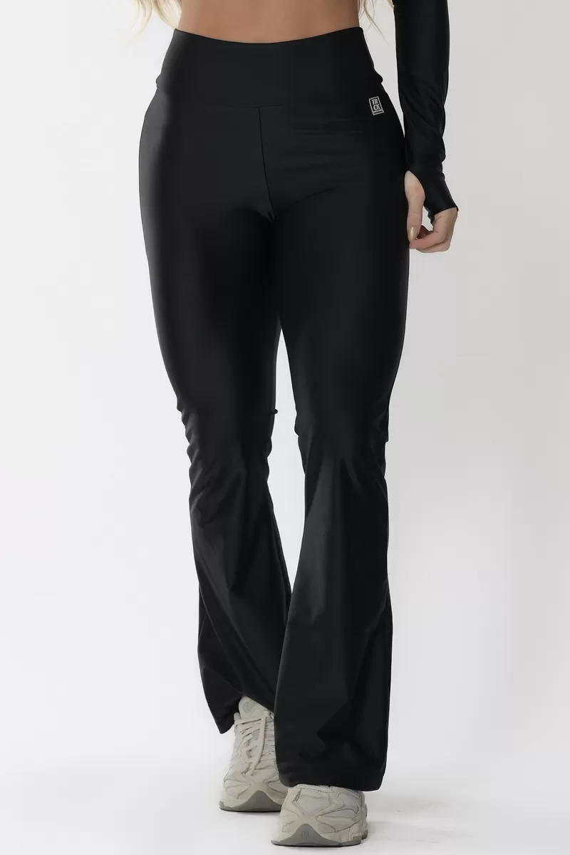 Trincks - Calça Flare Preta - 