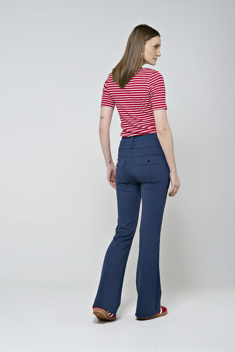 Hidrogênio - CALÇA FLARE COM BOLSOS E PREGAS ROSANA MARINHO - 19481004