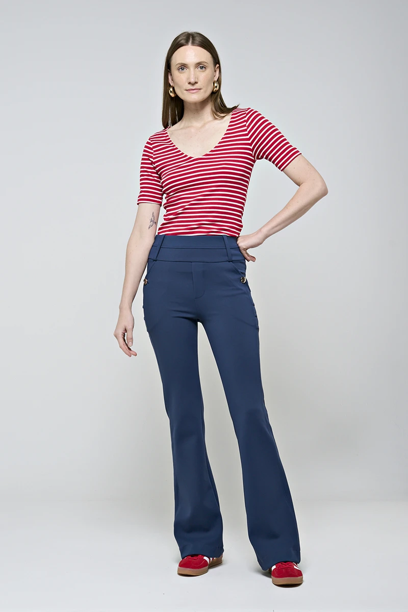 Hidrogênio - CALÇA FLARE COM BOLSOS E PREGAS ROSANA MARINHO - 19481004