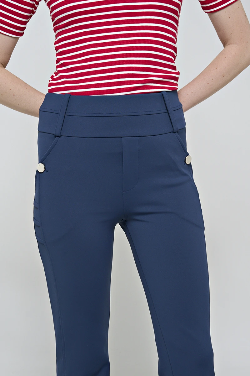 Hidrogênio - CALÇA FLARE COM BOLSOS E PREGAS ROSANA MARINHO - 19481004