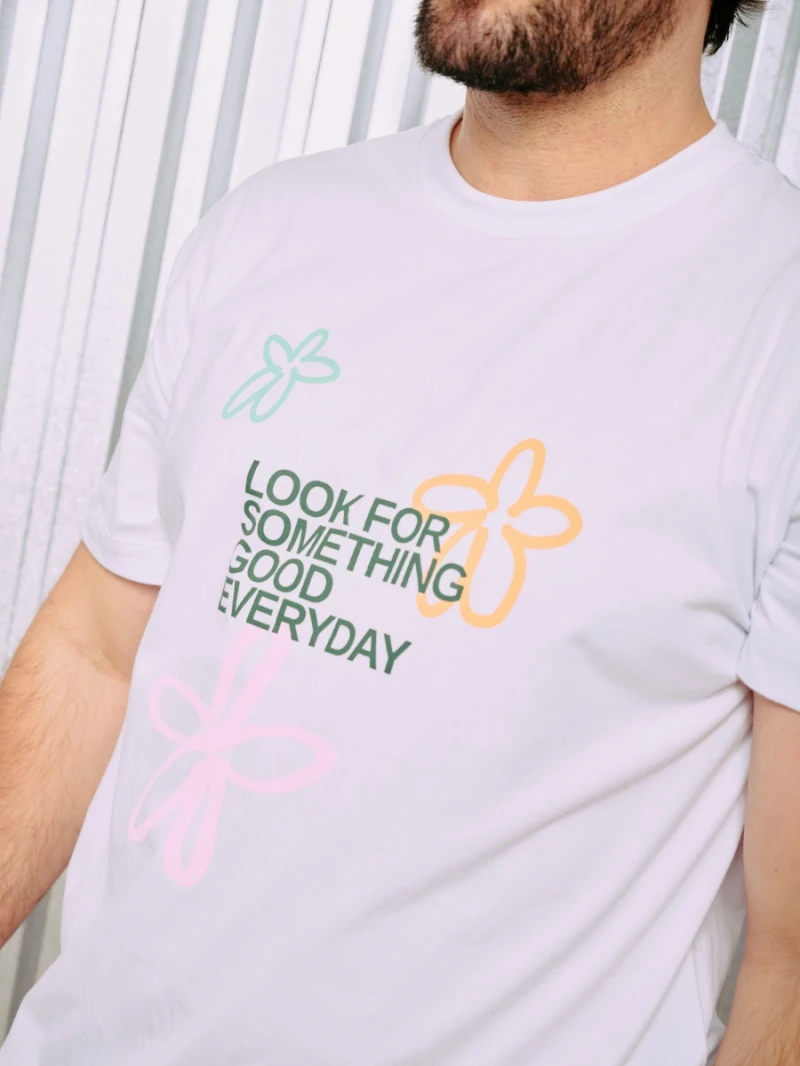 Salma - TShirt Classic Fit Better Days Branco - SALTSHIRT5BRA