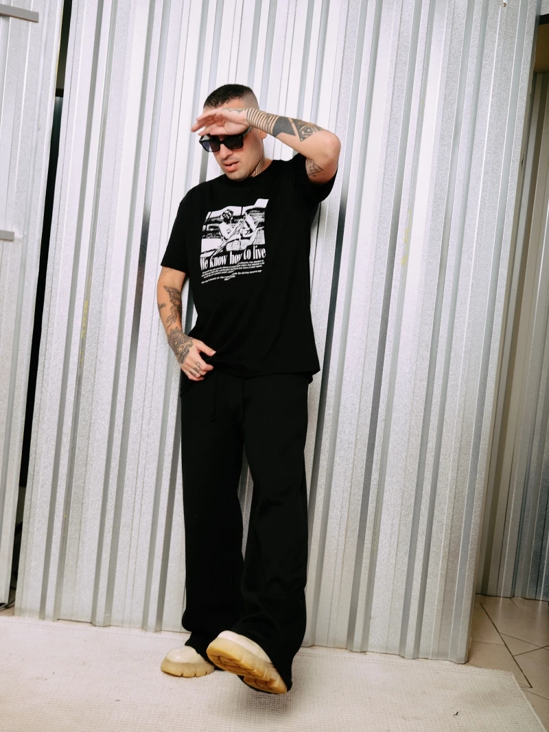 Salma - TShirt Classic Fit Just Living Black - SALTSHIRT6PRE