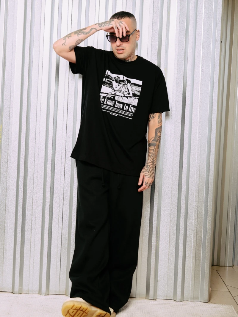 Salma - TShirt Classic Fit Just Living Preto - SALTSHIRT6PRE