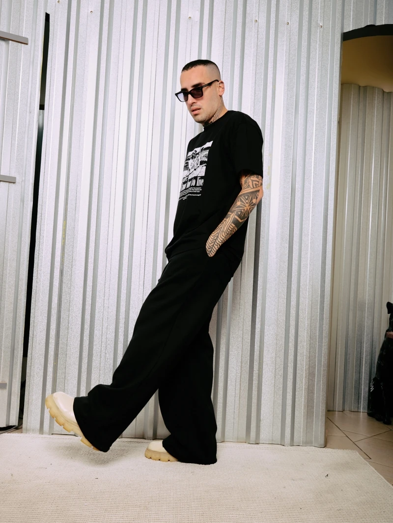 Salma - TShirt Classic Fit Just Living Black - SALTSHIRT6PRE