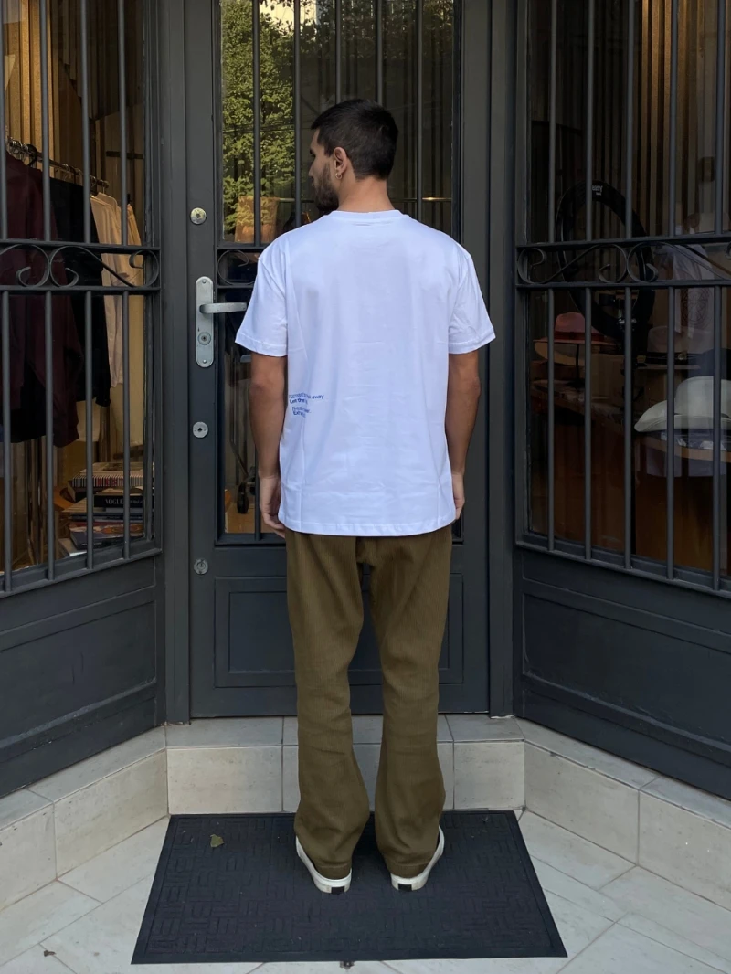 Salma - TShirt Classic Fit Namastay Branco - SALTSHIRT7BRA