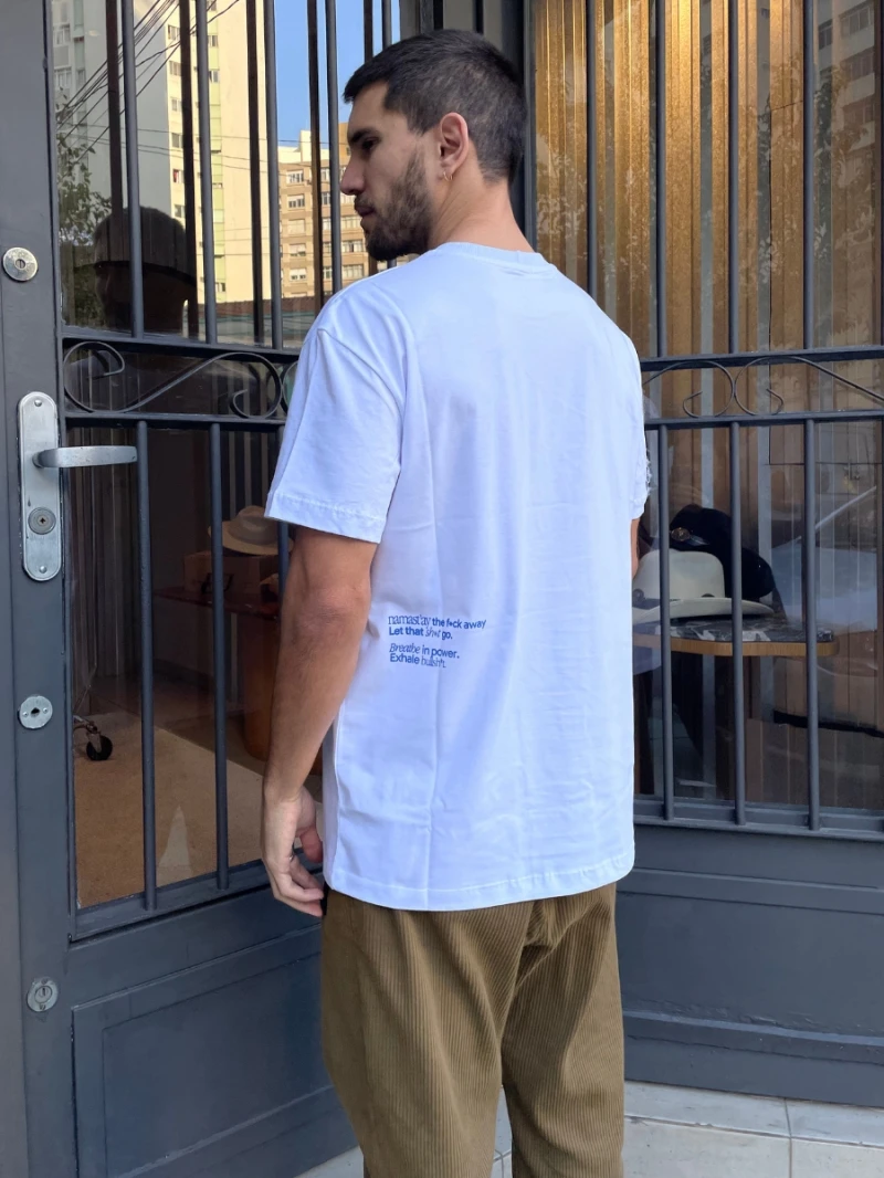 Salma - TShirt Classic Fit Namastay Branco - SALTSHIRT7BRA