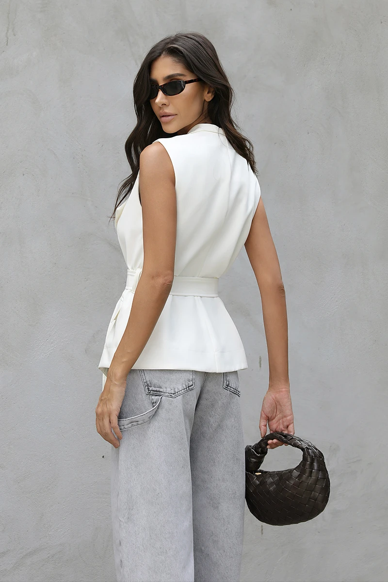 Dot Clothing - Colete Dot Clothing Alessia Alfaiataria C/ Cinto Branco - 2817OFF