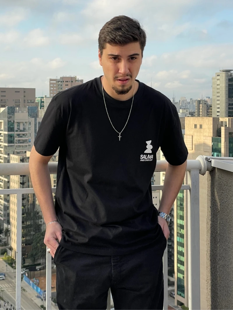 Salma - TShirt Classic Fit Namastay Preto - SALTSHIRT7PRE