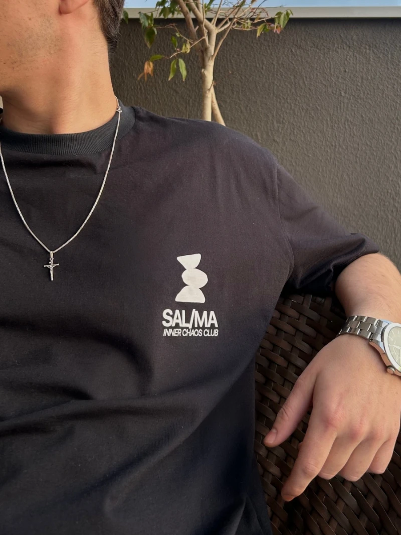 Salma - TShirt Classic Fit Namastay Preto - SALTSHIRT7PRE