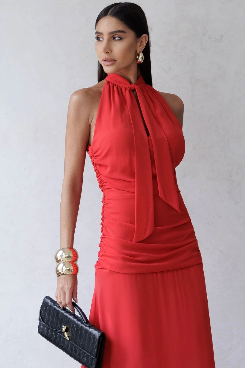 Miss Misses - Linik Long Crepe Draped Dress with Zipper, Red Back - 54727024