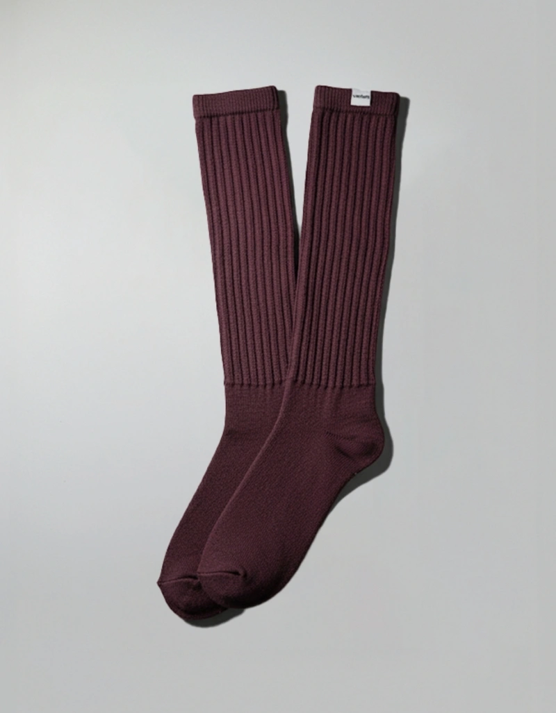 Vestem - Ribbed Socks with Wine-Colored Label - MEI22.C0032