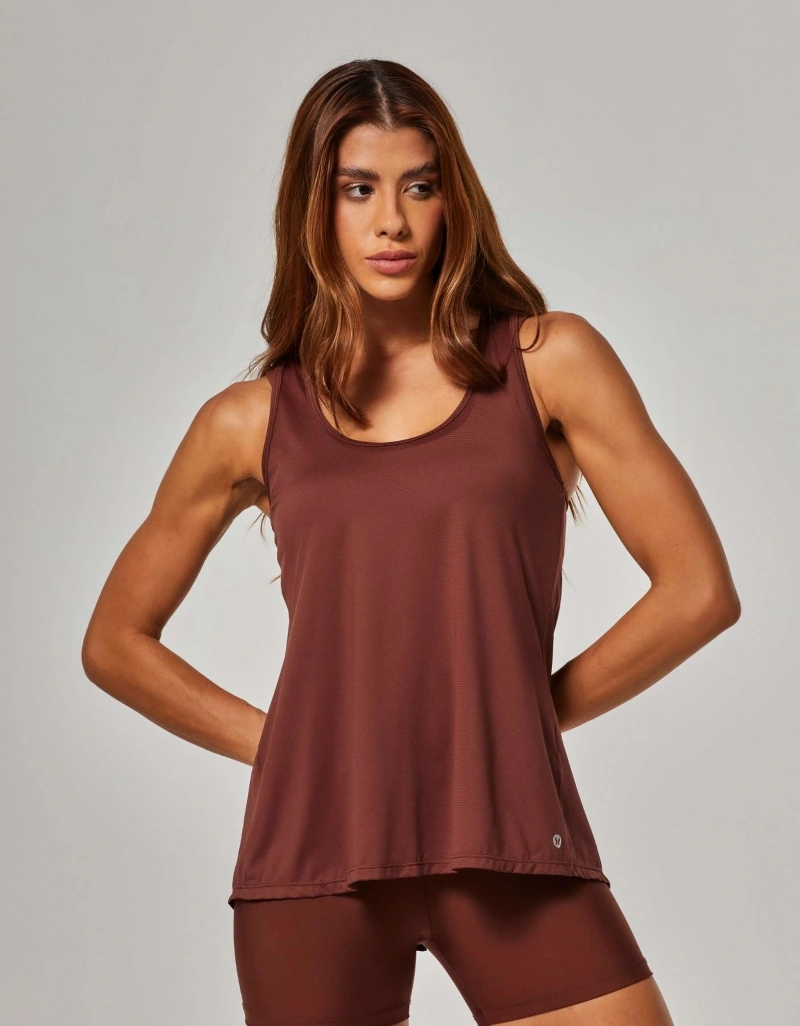 Vestem - Regata Costas Transpassada Delmar Marrom Couro - REG12.ESS.C0711