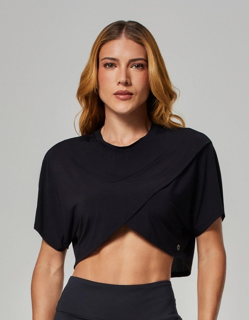 Vestem - Blusa Manga Curta Transpassada Lyra Preto - BMC835.O26.C0002