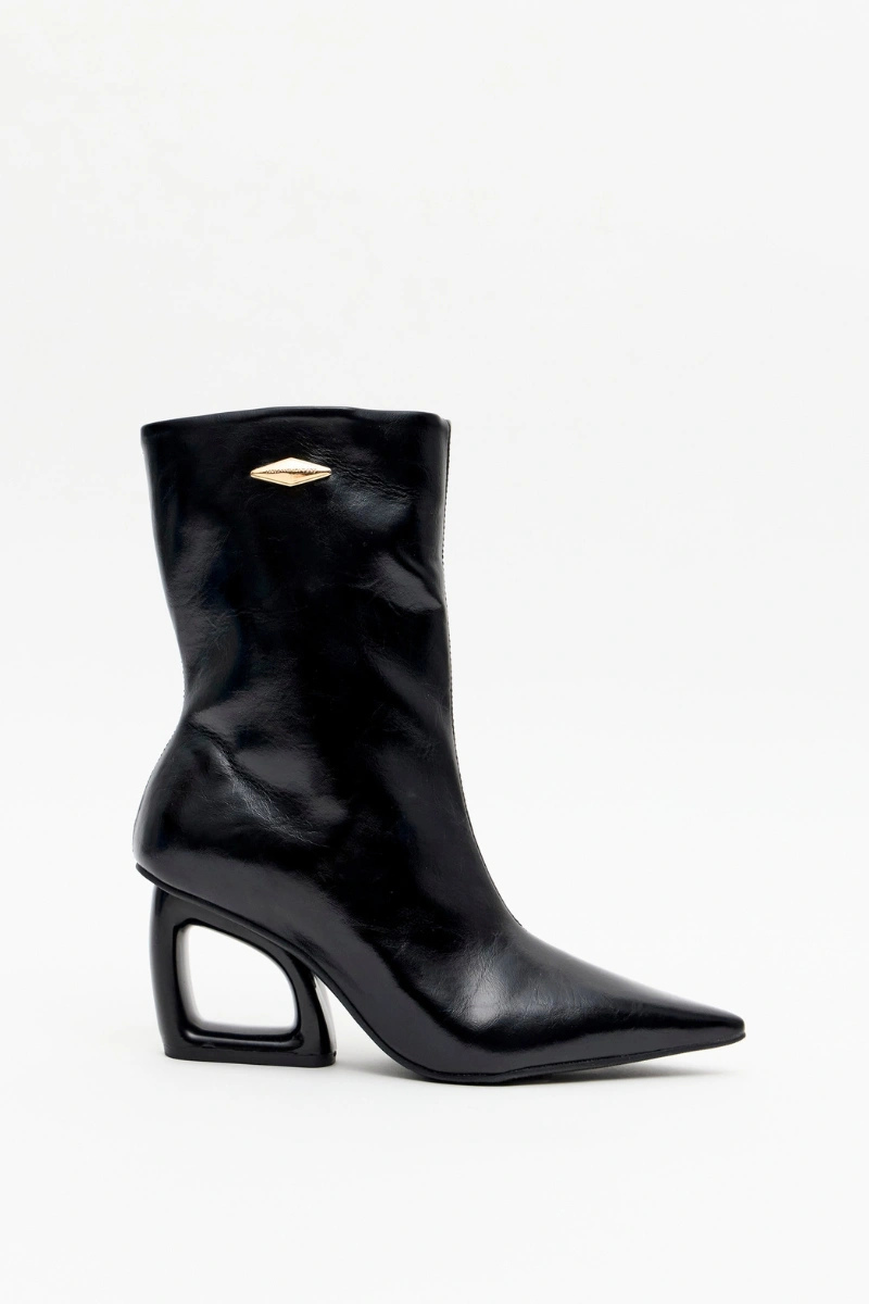 LANÇA PERFUME - Bota Cano Medio e Salto Vazado Lança Perfume - 1237PT