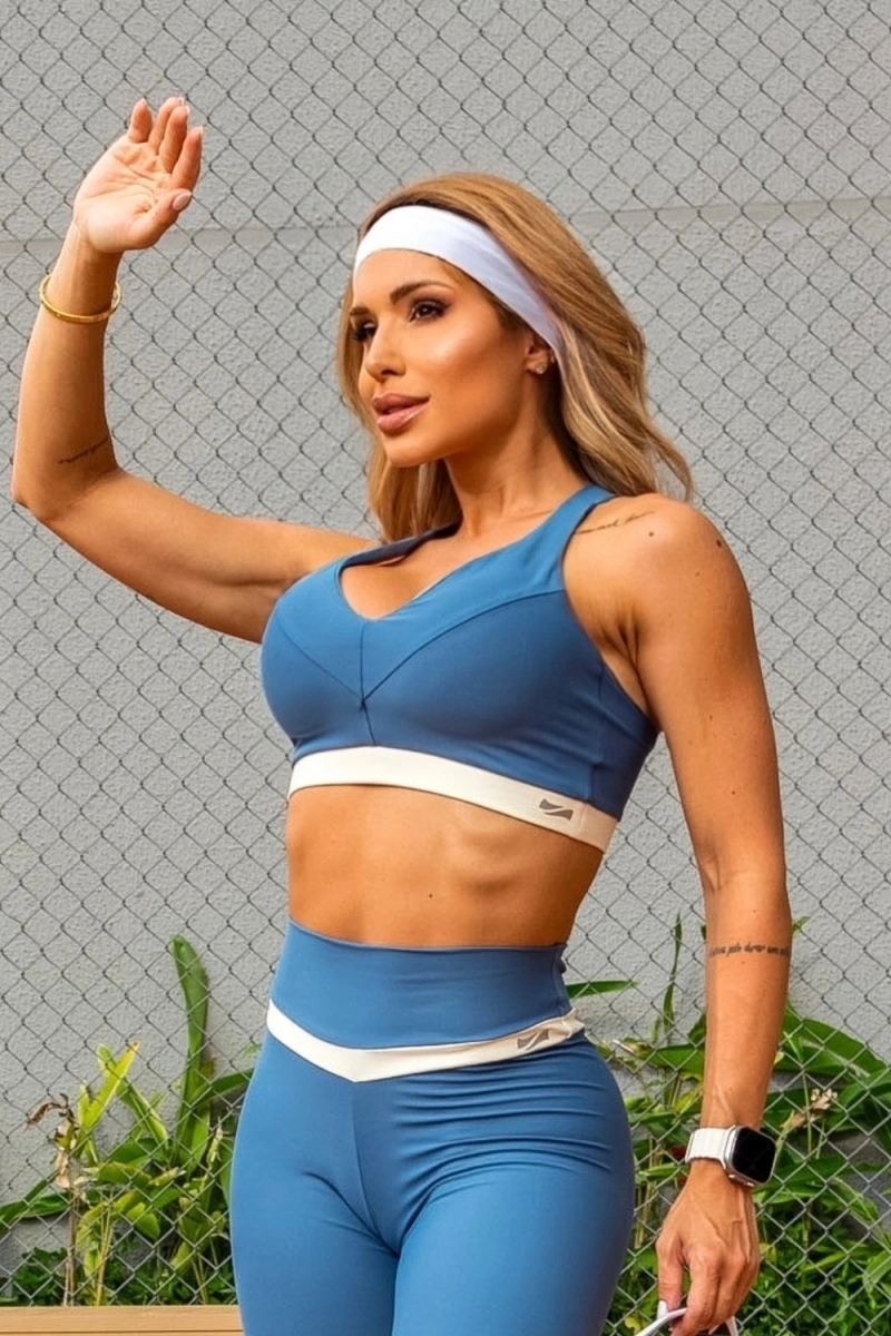 ZNG - TOP V SHAPE SAPPHIRE - TOP690