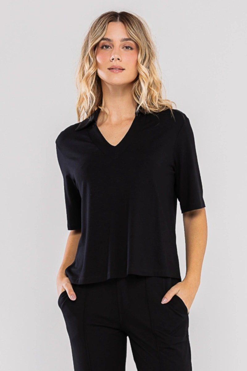 Hidrogênio - Black U-neck blouse with collar - 20722001