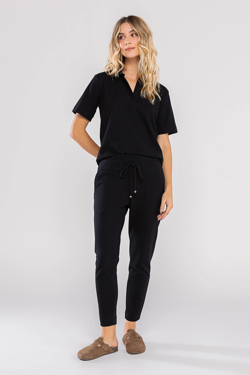 Hidrogênio - Jogger pants with pockets and moon-shaped channel, black. - 20731001