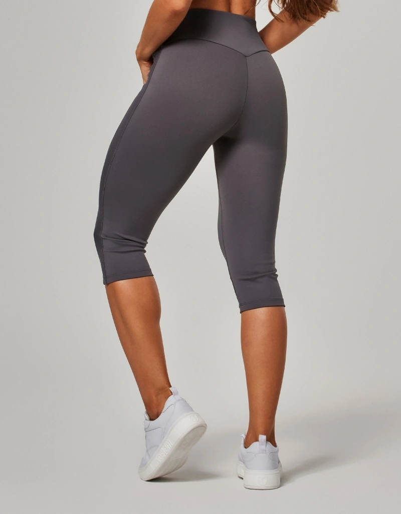 Vestem - Super Sculpt Harmony Carbon Gray Capri Leggings - COR19.O26.C0549