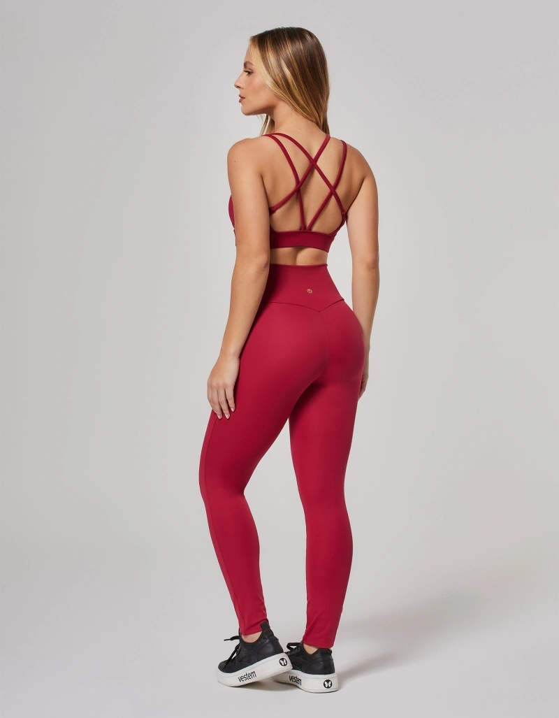 Vestem - Medium Support Top with Zipper Maya Cherry Red - TOP1242.O26.C0641