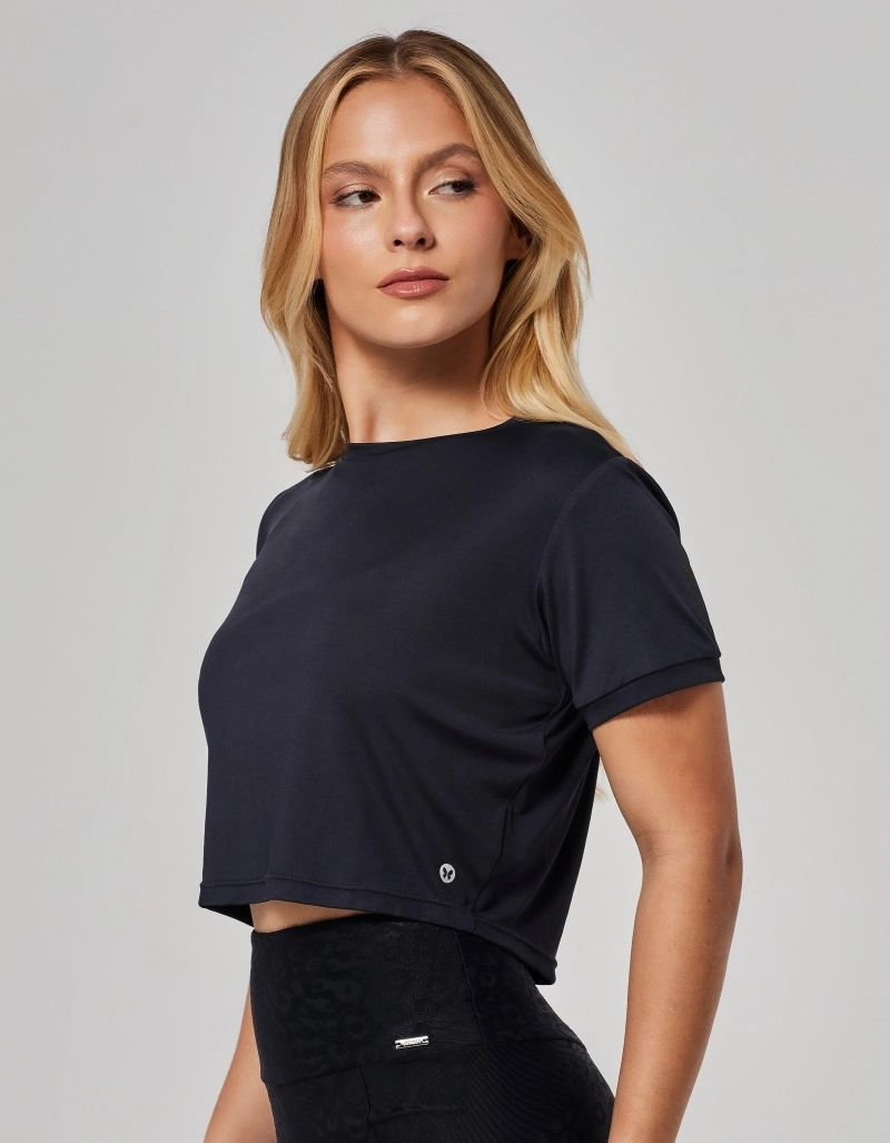 Vestem - Blusa Manga Curta Cropped Oops Preto - BMC477.O26.C0002