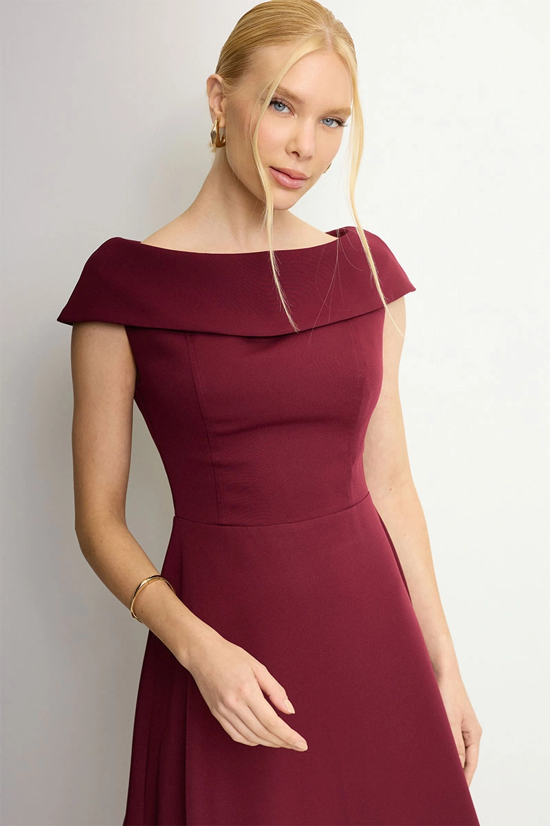 Miss Misses - Vestido Midi Dara Rodado Casamento Civil Ombro a Ombro Vinho - 54793006
