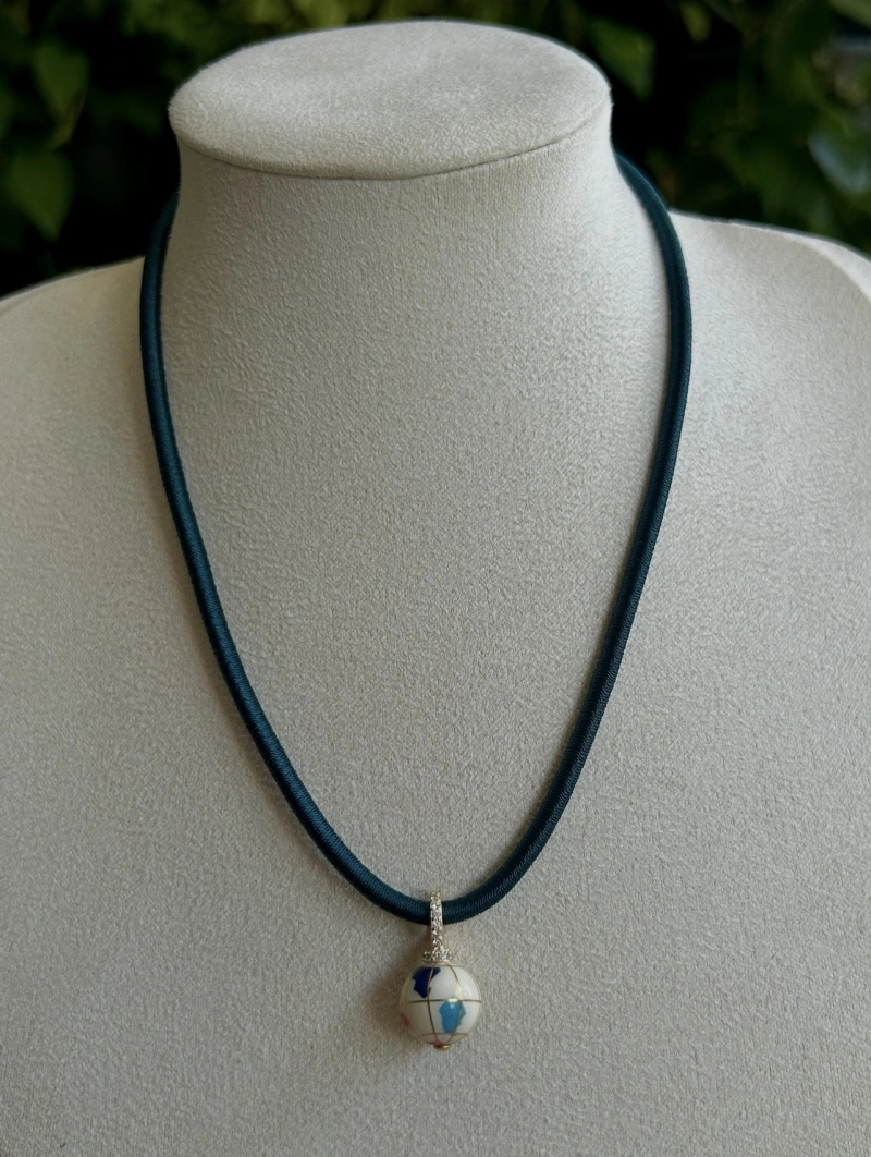 Mikabe - Colar Fio Encapado Cetim Azul Mundinho - MK2130