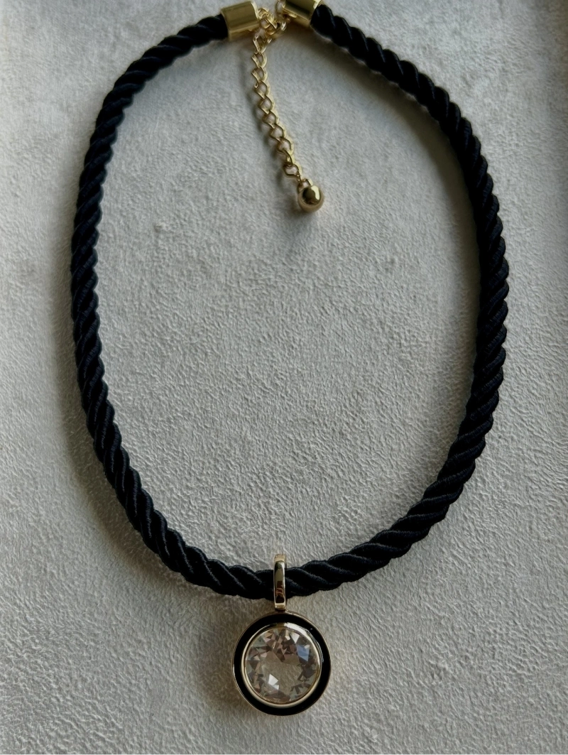 Mikabe - Colar Cordão Preto Pingente Cristal - MK2134